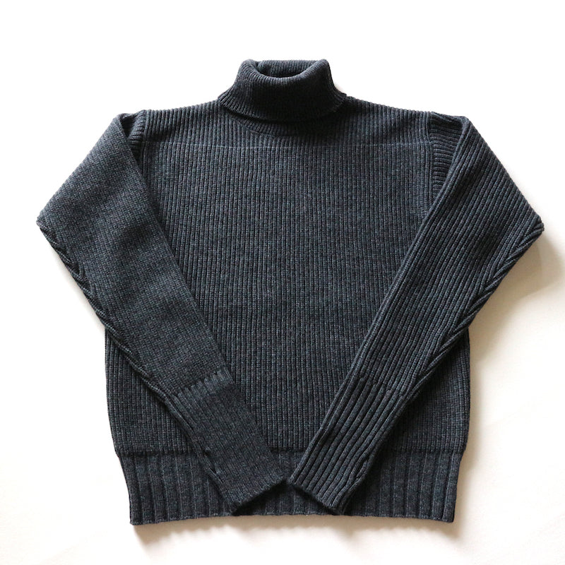 Merino Super Lamb British Turtleneck Sweater in Ruby Brown - Tempo