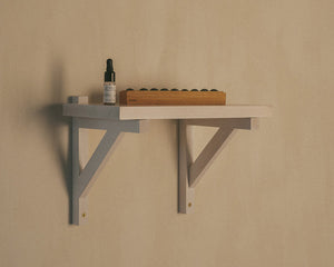 BRACKET SHELF | WARM BROWN PINE OR BASE WHITE | SMALL