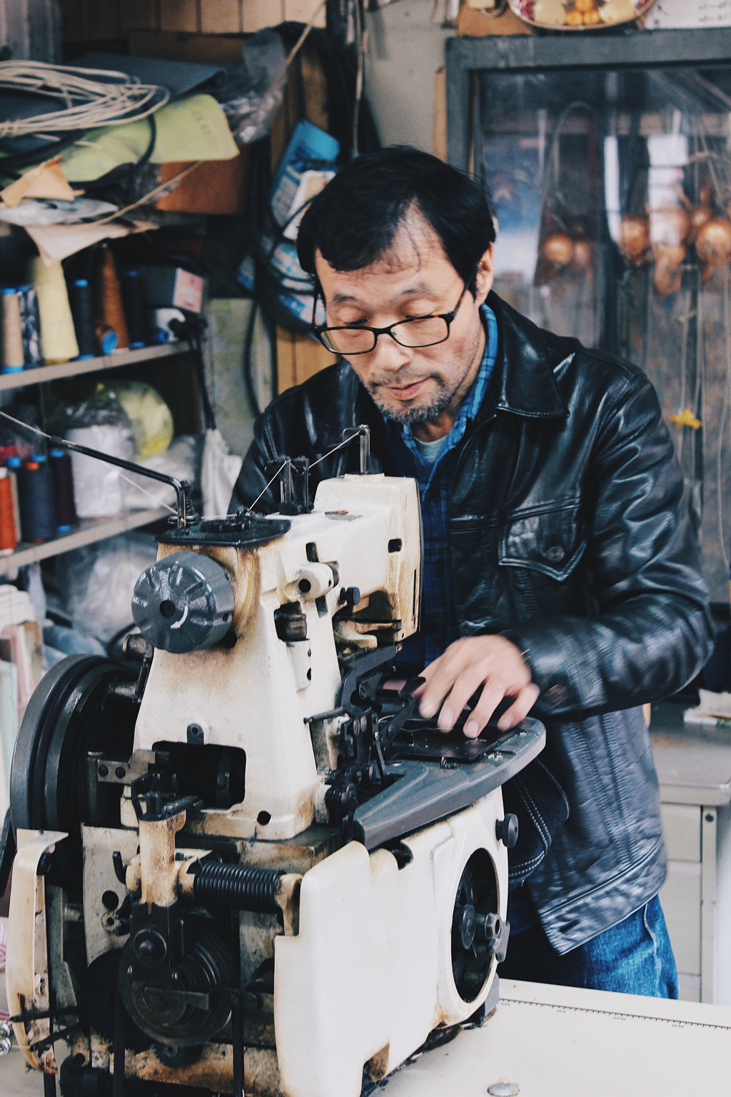 13.7oz 1953 Loose Straight Selvedge Denim - OW - 0105W - Tempo