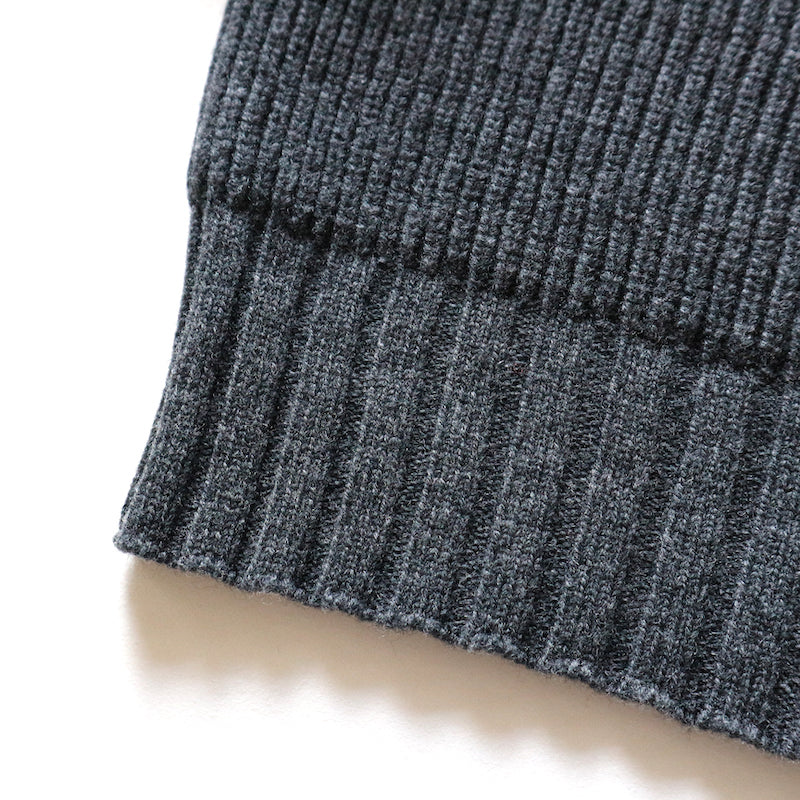 Merino Super Lamb British Turtleneck Sweater in Ruby Brown - Tempo