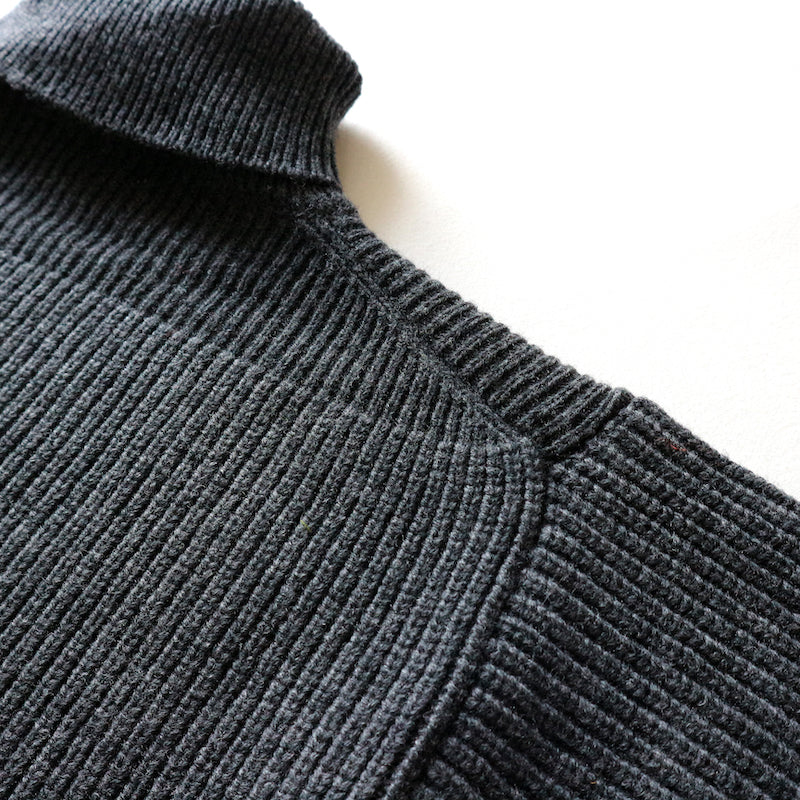 Merino Super Lamb British Turtleneck Sweater in Ruby Brown - Tempo