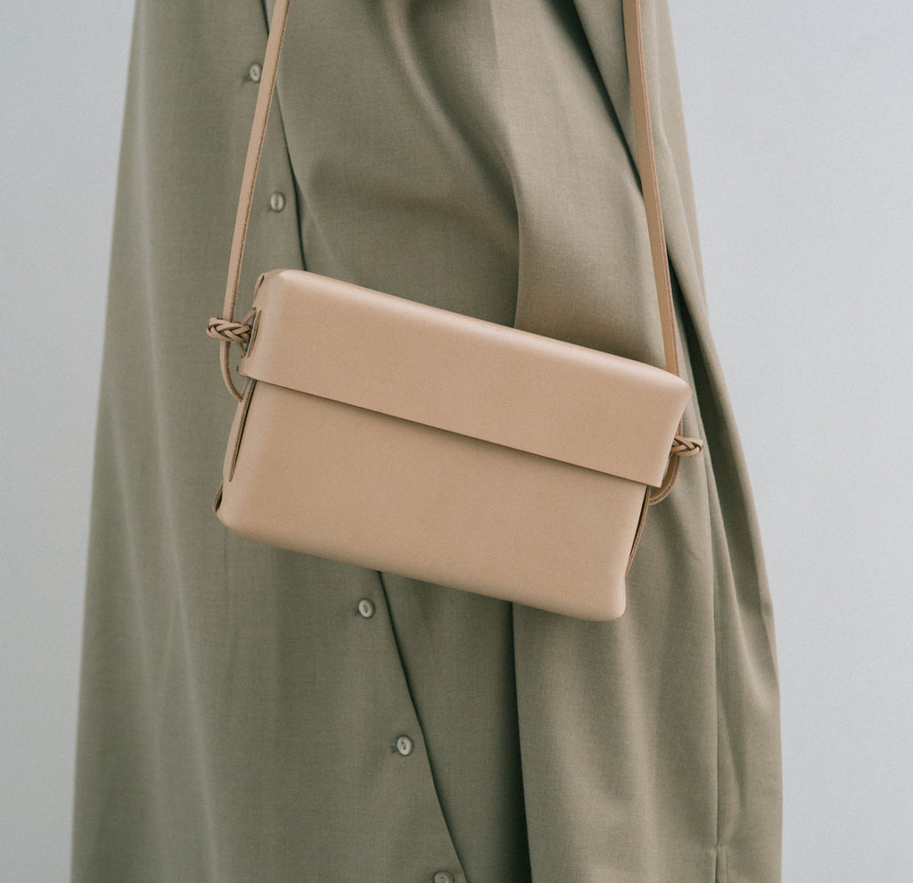 Woven Lid Bag in Natural - Tempo