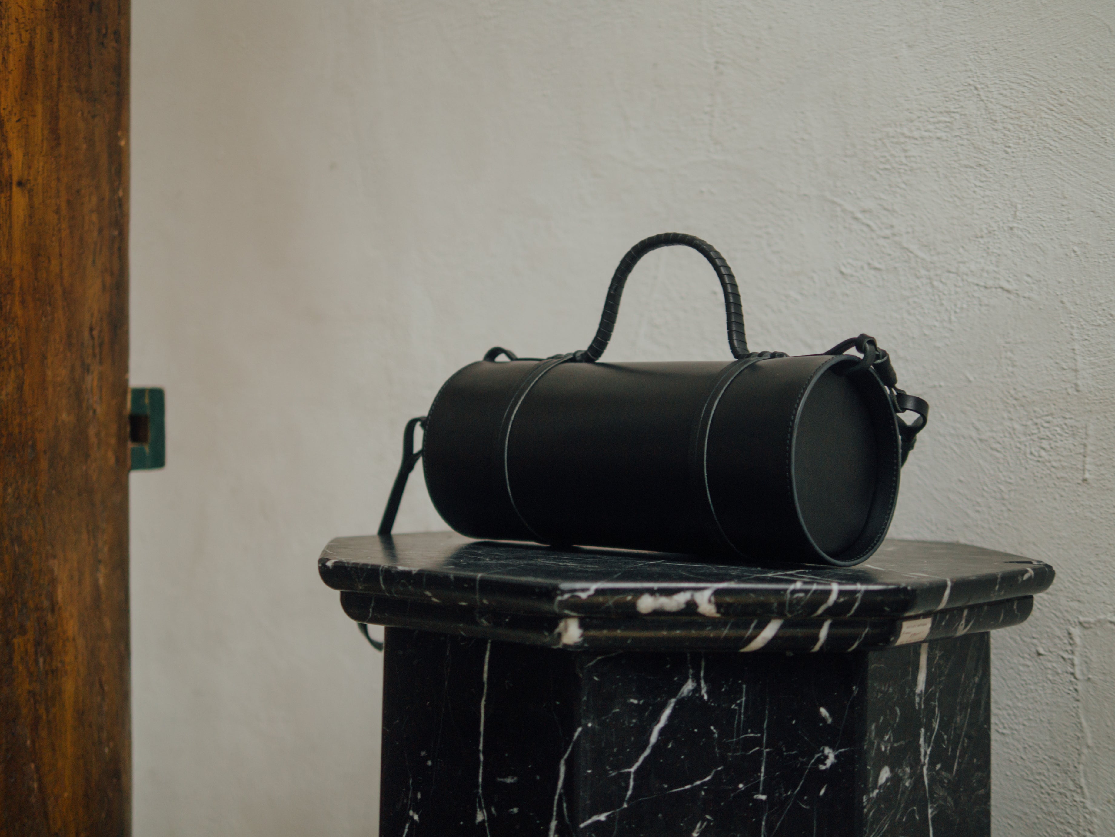 Woven Bamboo Bag in All-Black - Tempo