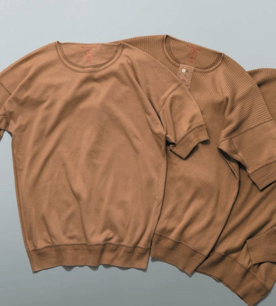 US002 Henley Neck Short Sleeve in Rustic Brown - Tempo