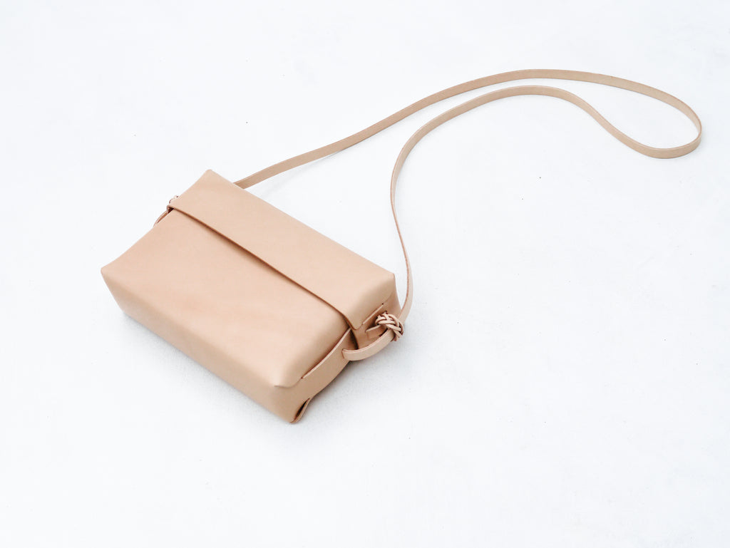 Woven Lid Bag in Natural - Tempo