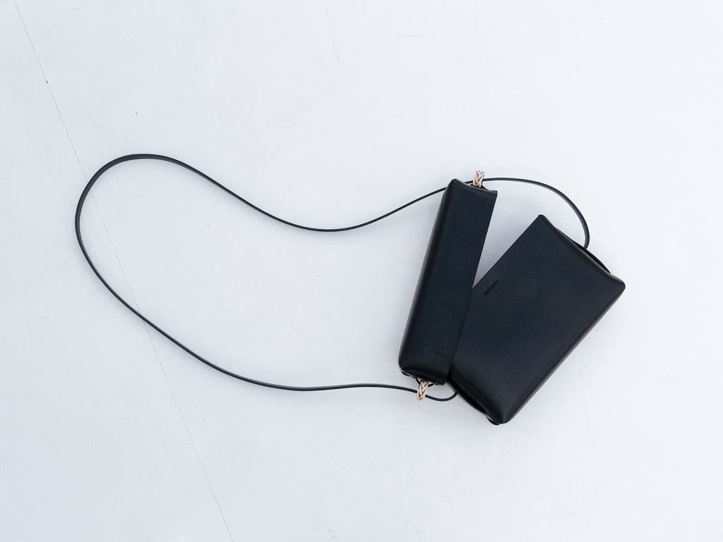 Woven Lid Bag in Black - Tempo