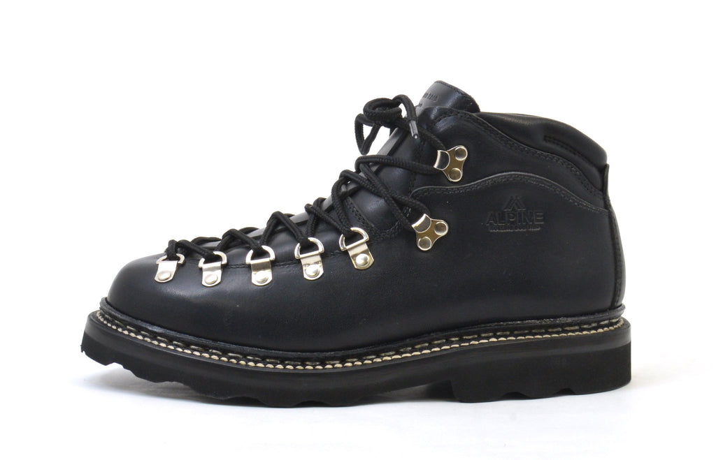 ADVENTURE LIGHT Mountain Boots in Black Tempesti Elbamatt Leather - Tempo