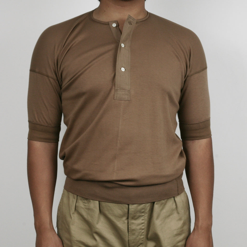 US002 Henley Neck Short Sleeve in Rustic Brown - Tempo