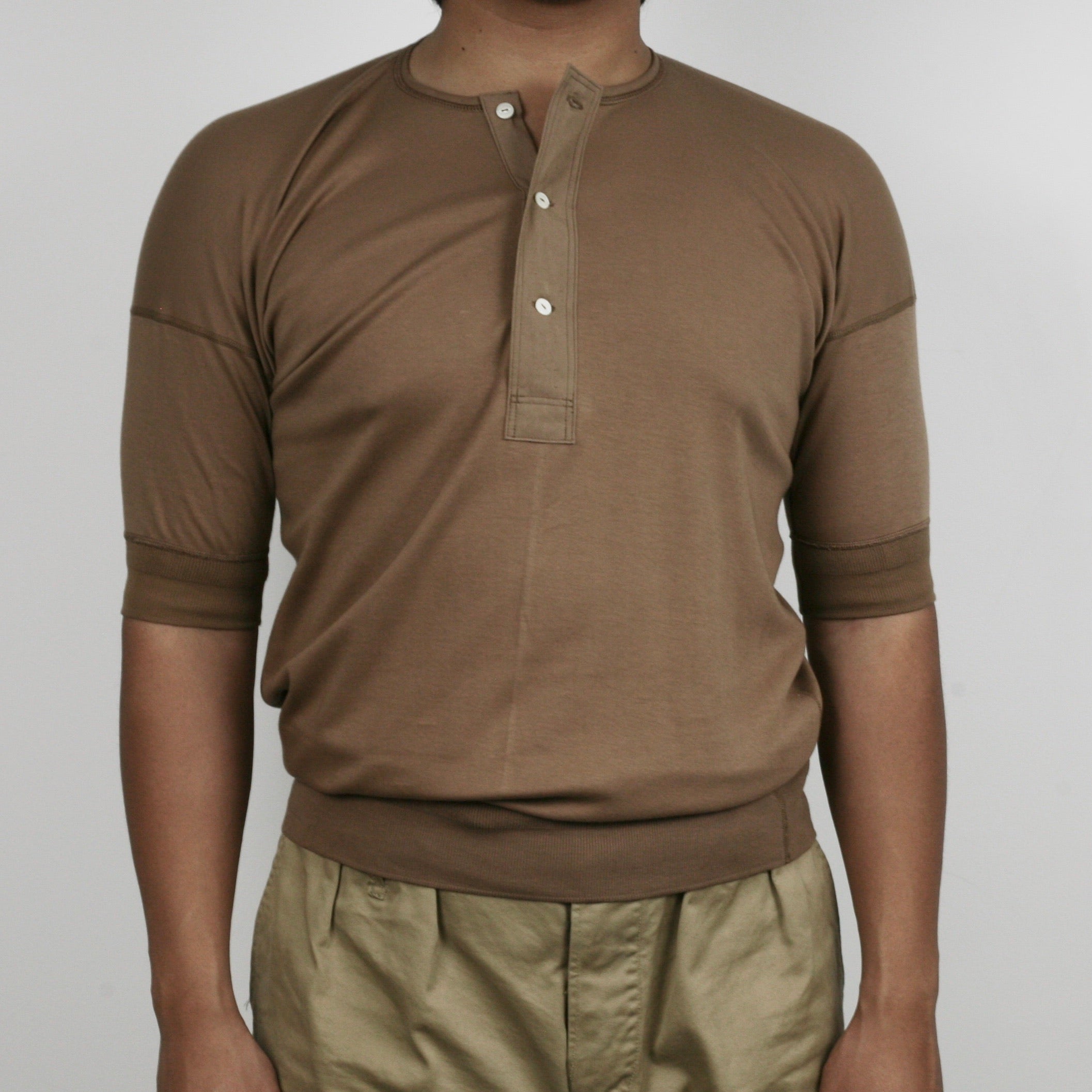 US002 Henley Neck Short Sleeve in Rustic Brown - Tempo