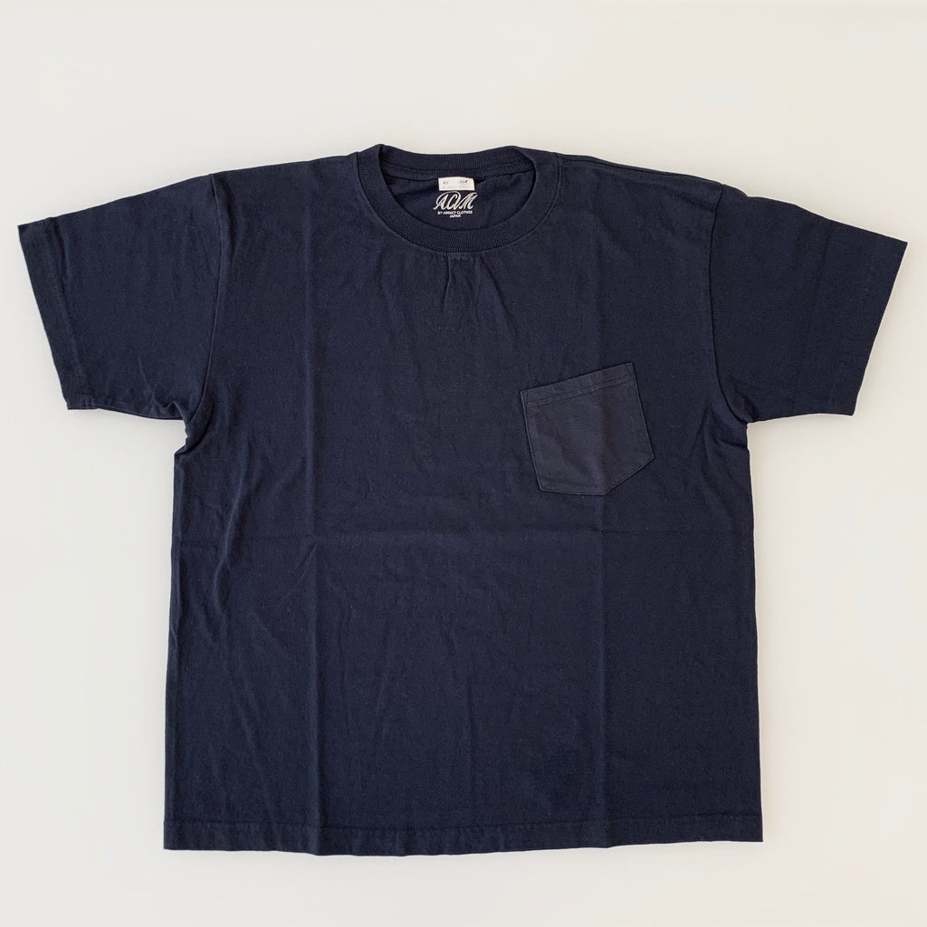 Slanted Pocket Logo Tee in Navy x White - Tempo