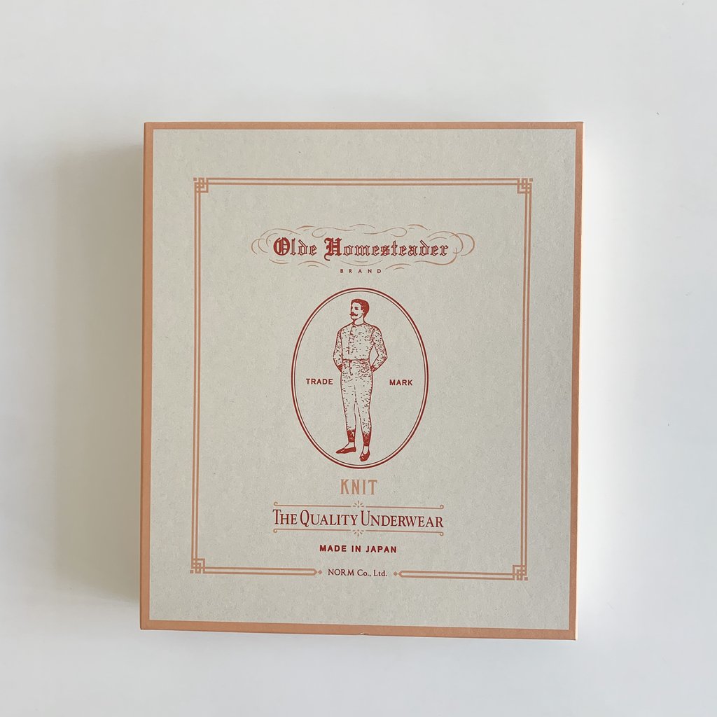 US004 Crew Neck Long Sleeve in Chestnut x Écru - Tempo