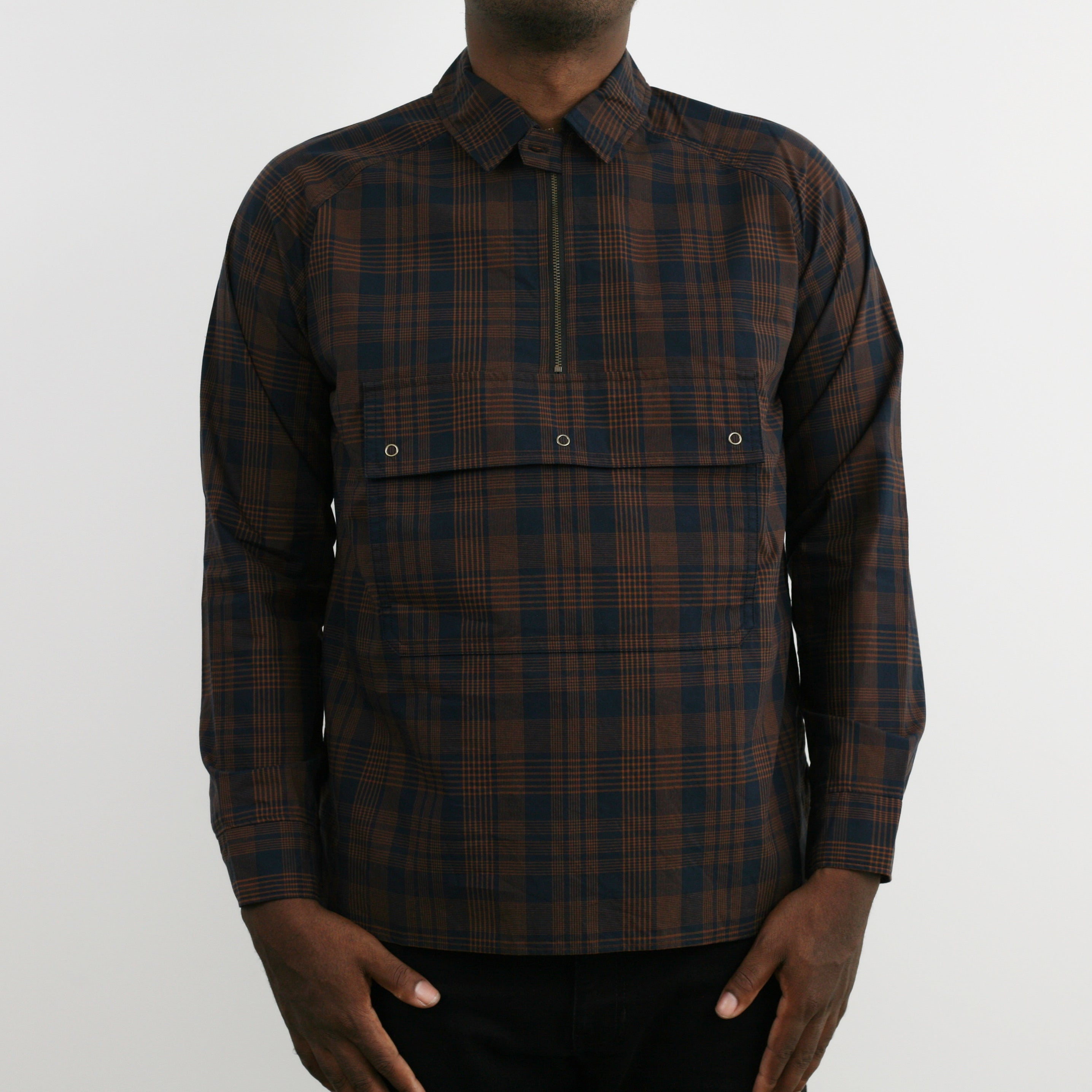 "Jackson" High Density Cotton Anorak Shirt in Navy x Brown - Tempo