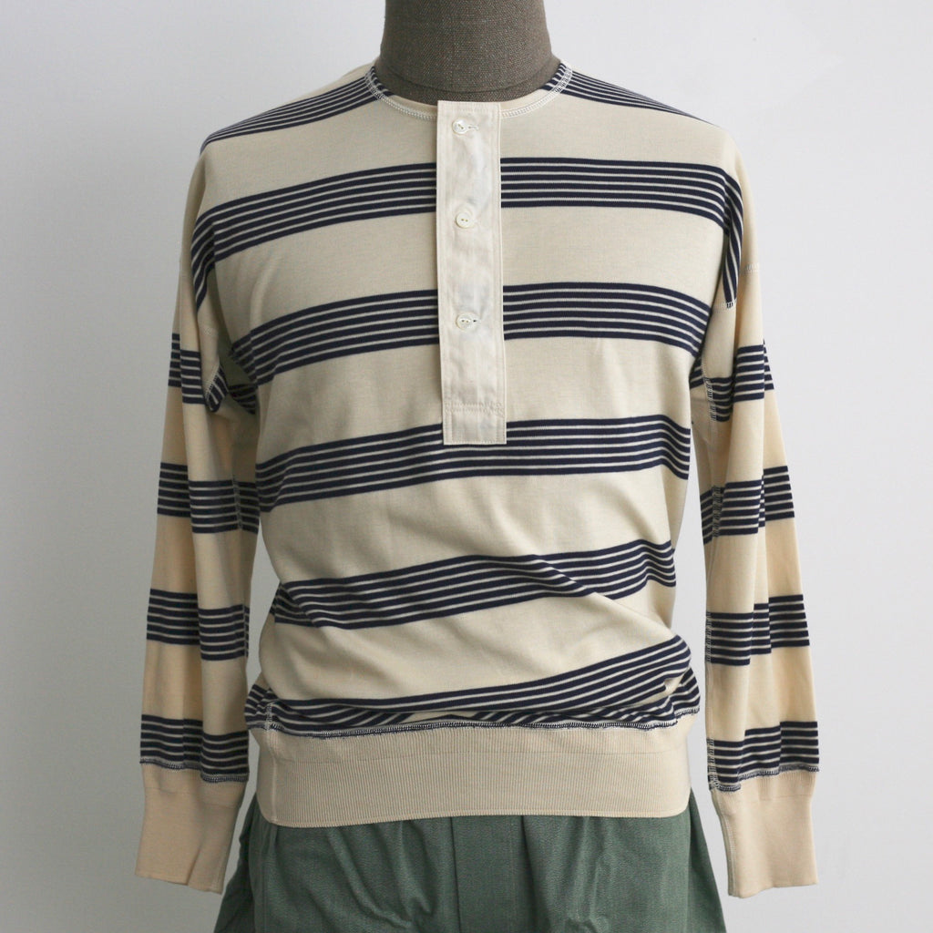 US001 Henley Neck Long Sleeve in Écru x Navy - Tempo