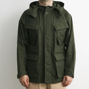 "Norwood" High Density Water-Repellant Cotton Poplin Parka in Army Green - With Detachable Hood