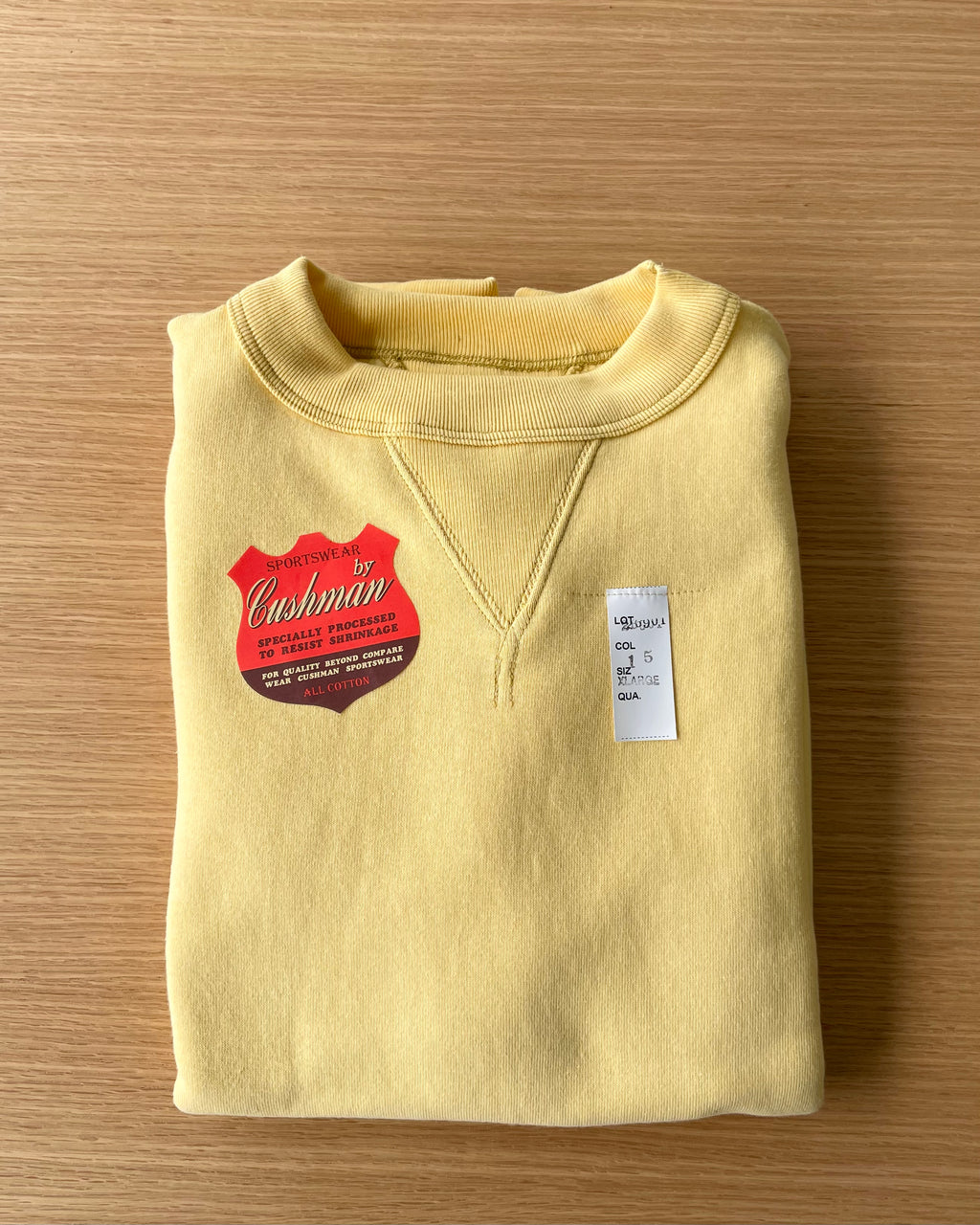 Tsuri-Ami Loopwheel Set-In-Sleeve Sweatshirt in Yellow - Tempo