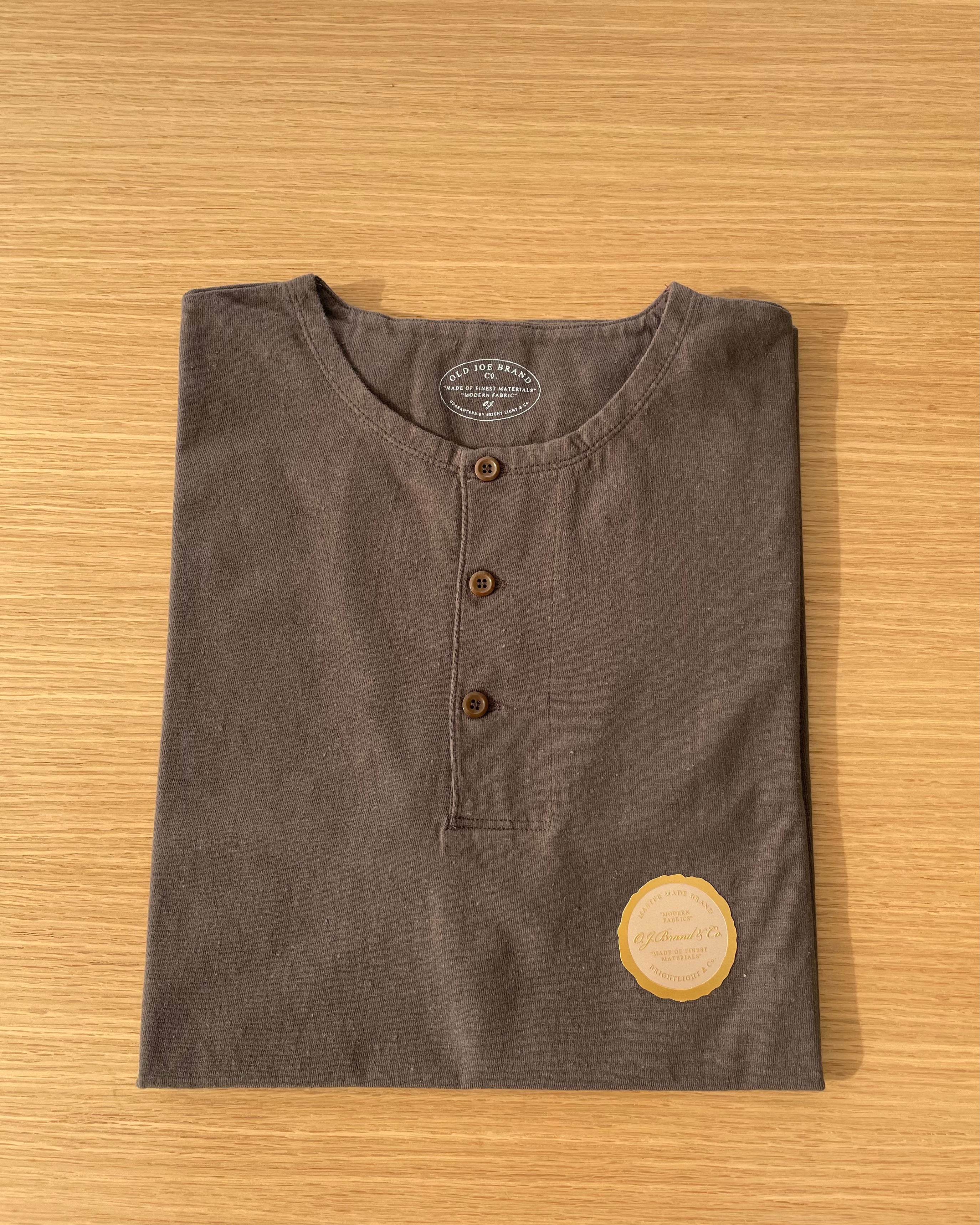Tube Tee Henley Neck in Espresso - Tempo