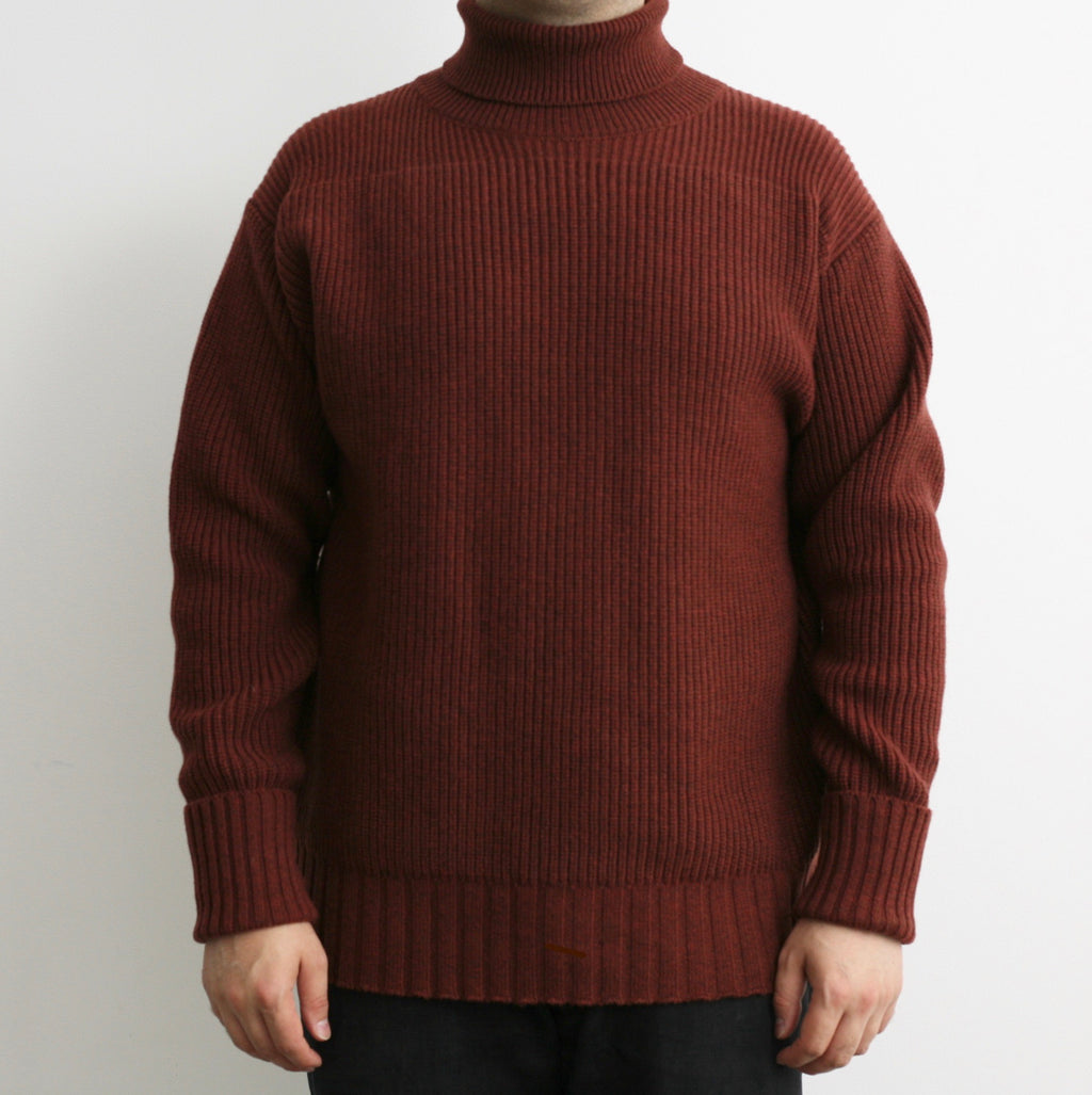 Merino Super Lamb British Turtleneck Sweater in Ruby Brown - Tempo