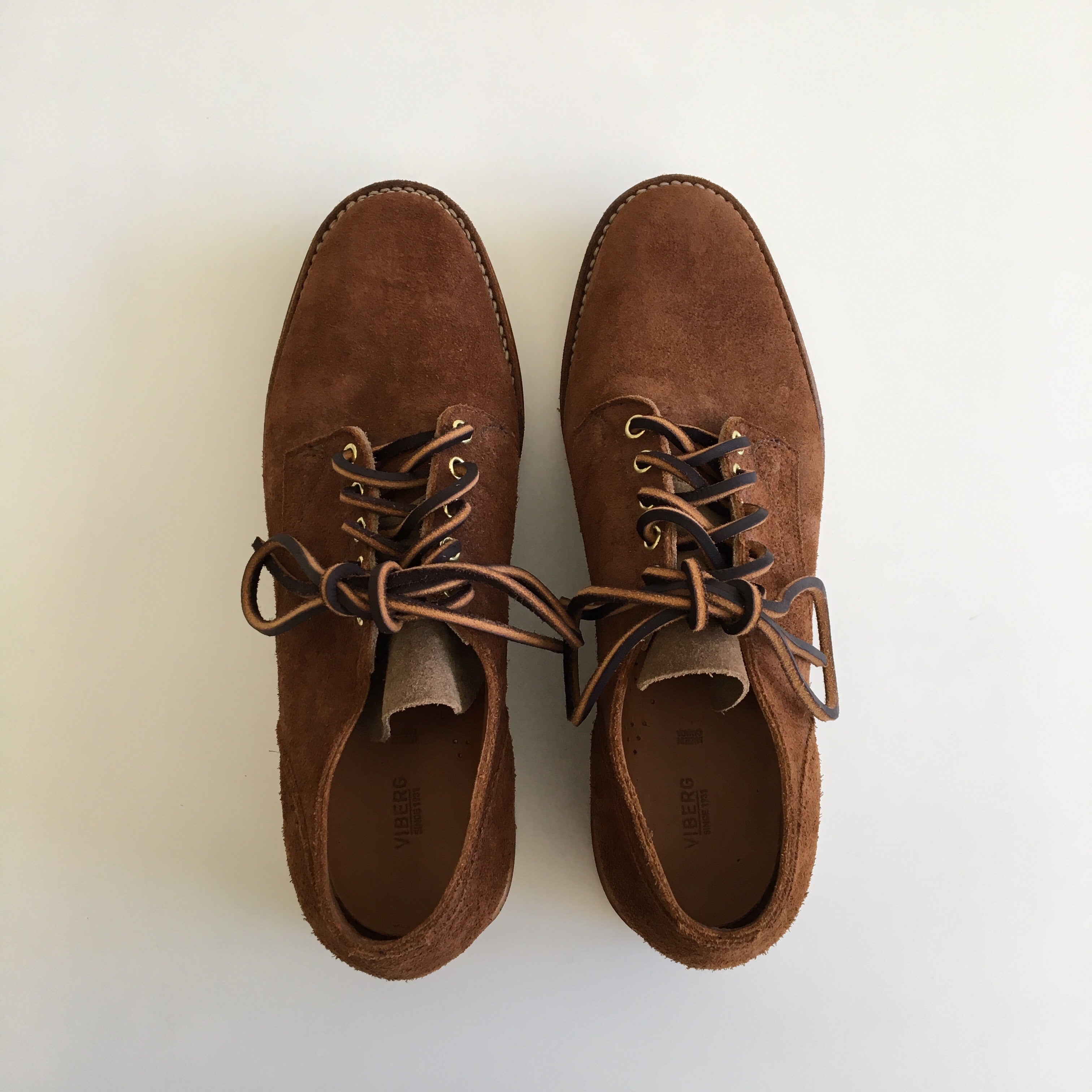145 Oxford in Aged Bark Roughout - Tempo