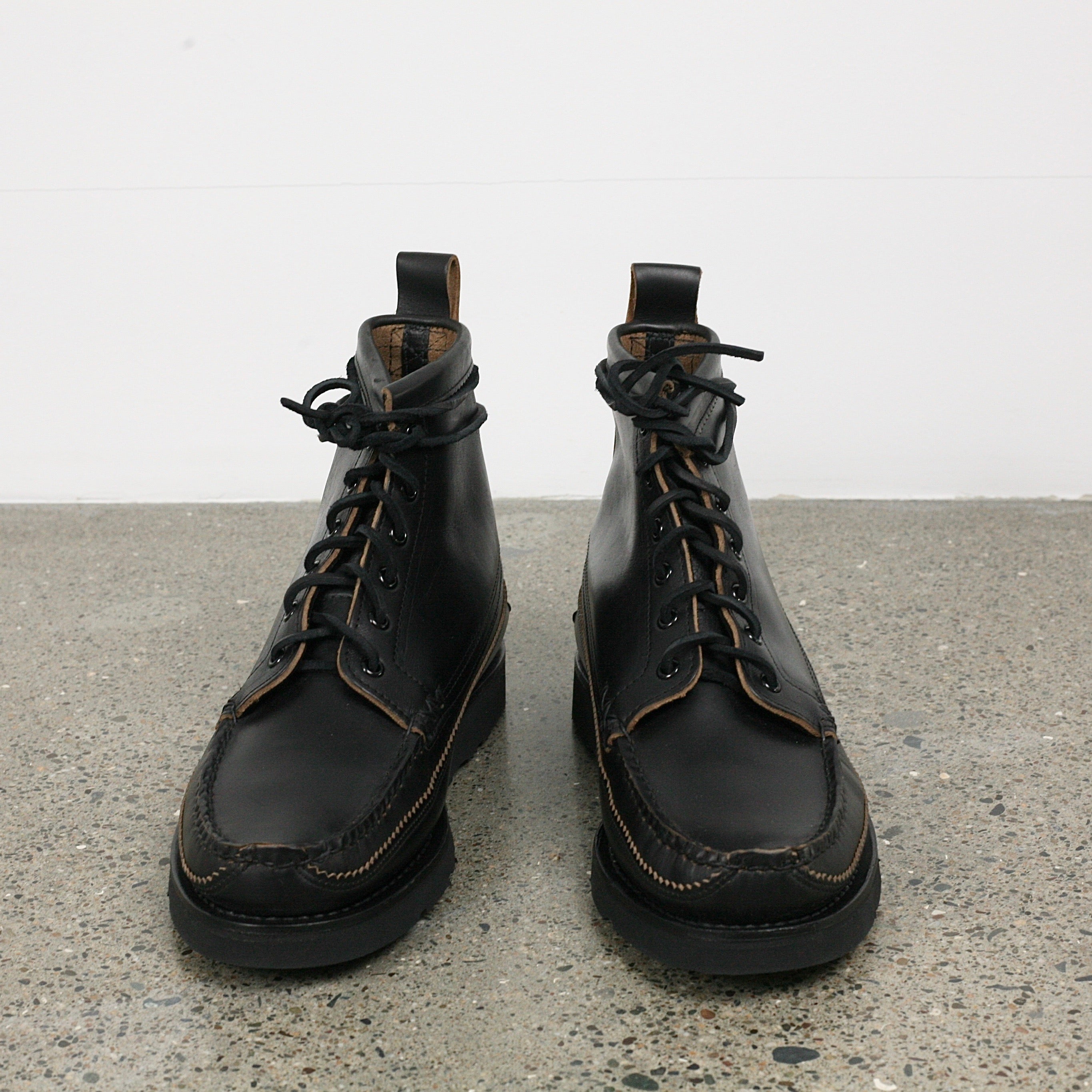 Maine Guide 6 Eye DB Boots in G Black