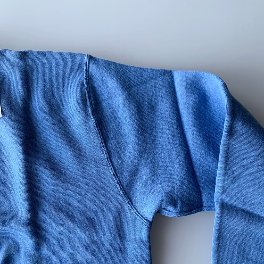 Tsuri-Ami Loopwheel Set-In-Sleeve Sweatshirt in Sax Blue - Tempo