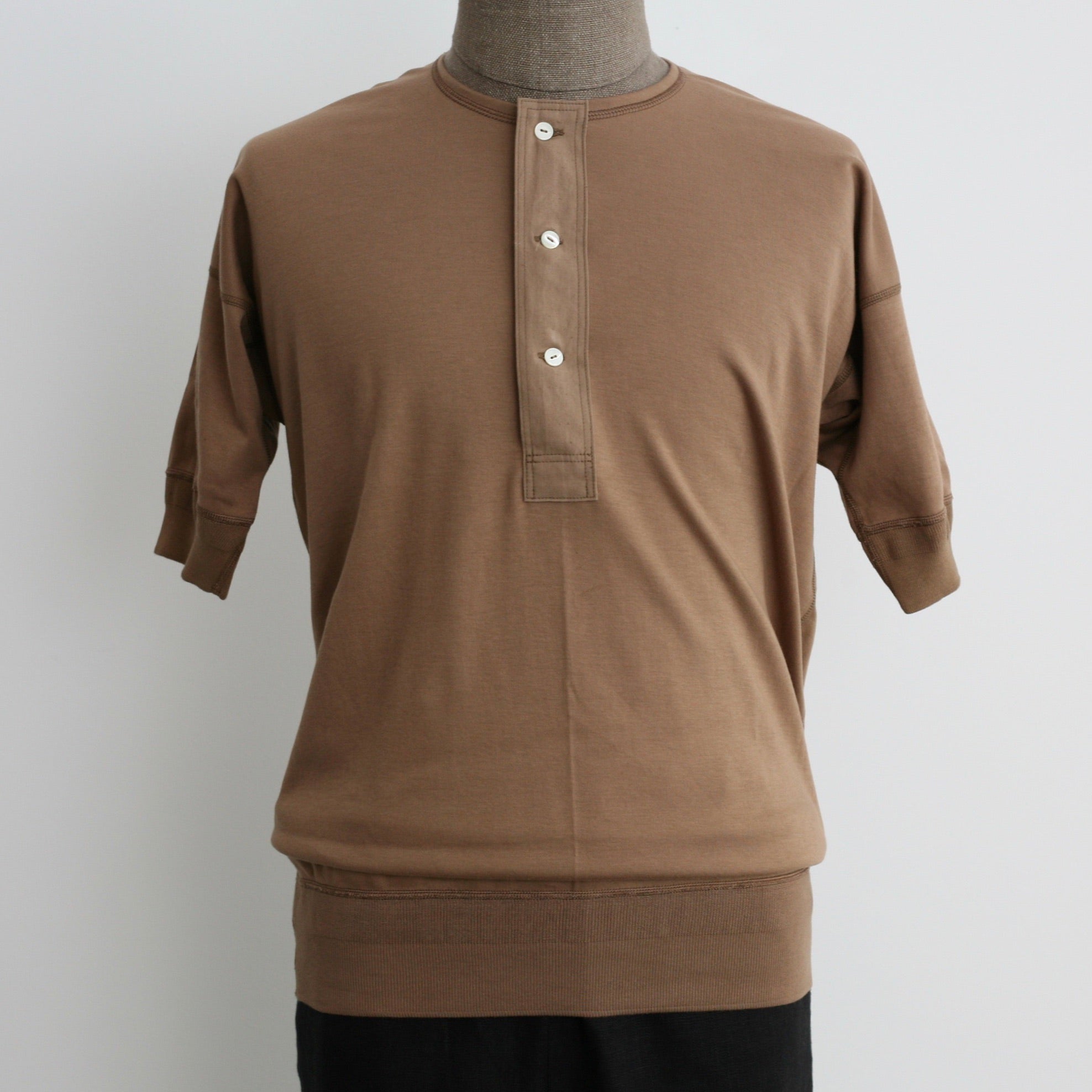 US002 Henley Neck Short Sleeve in Rustic Brown - Tempo