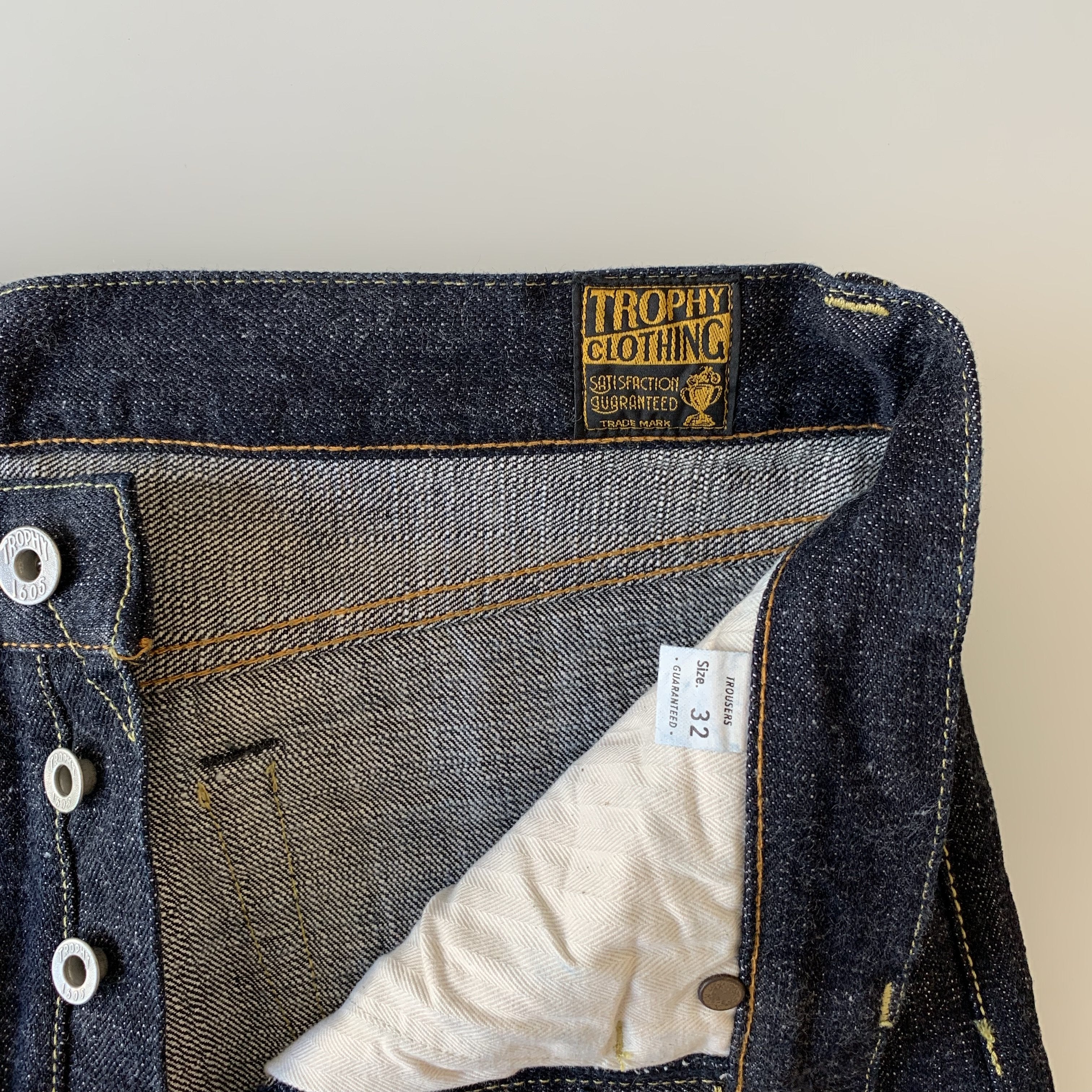 TROPHY CLOTHING - 1609 Urban Narrow Dirt Denim Tapered at TEMPO SF
