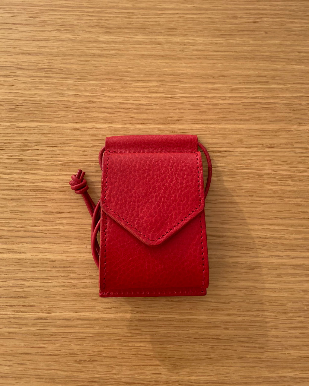 Hang Wallet in Red