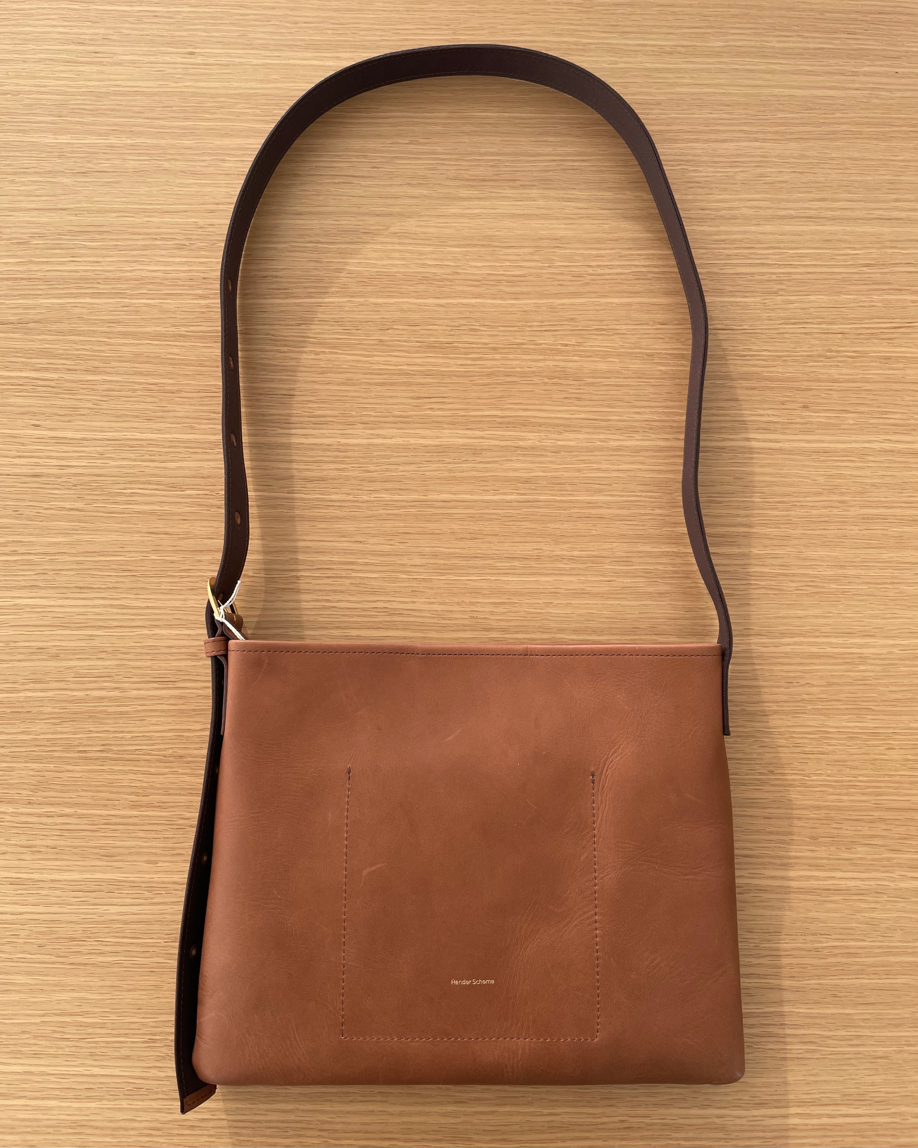 Twist Buckle Bag S in Dark Brown