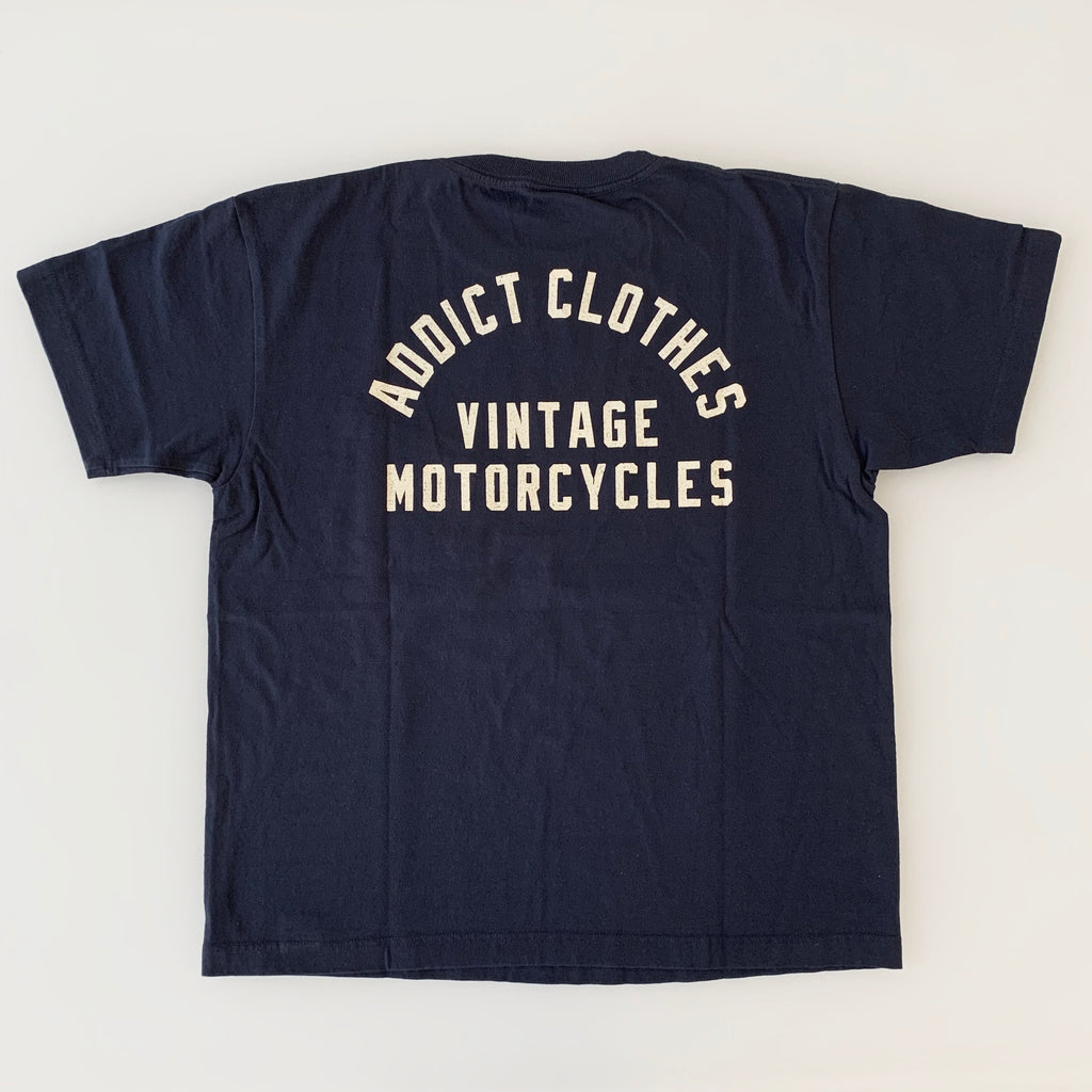 Slanted Pocket Logo Tee in Navy x White - Tempo