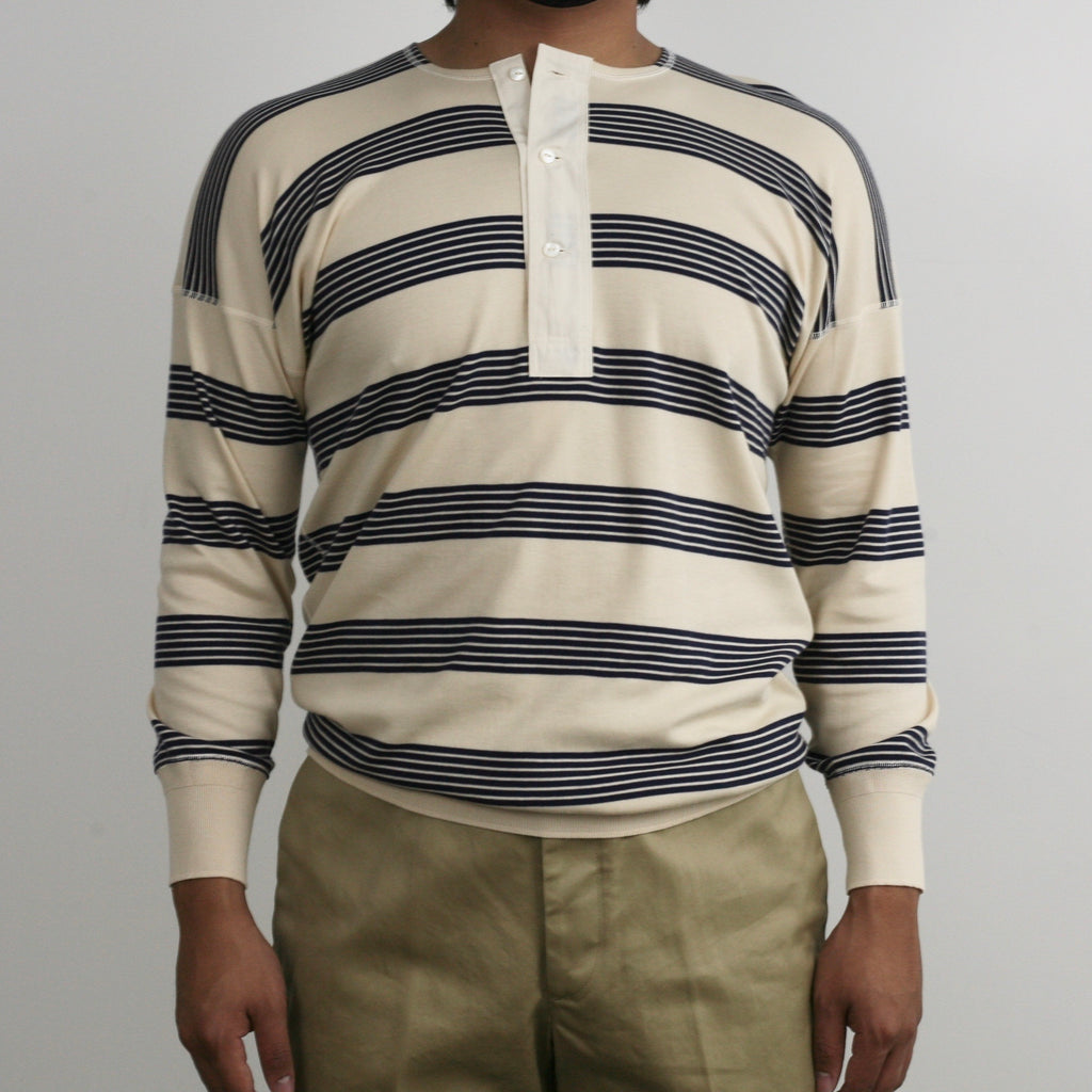US001 Henley Neck Long Sleeve in Écru x Navy - Tempo