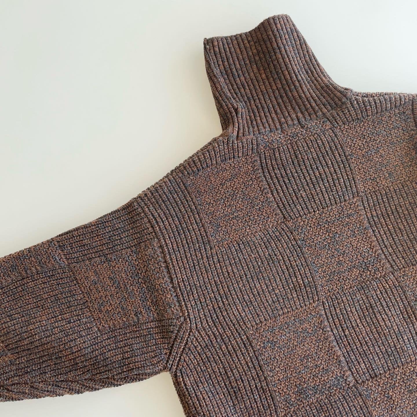Merino Super Lamb Switch-Panel Turtleneck Sweater in Mix-Brown