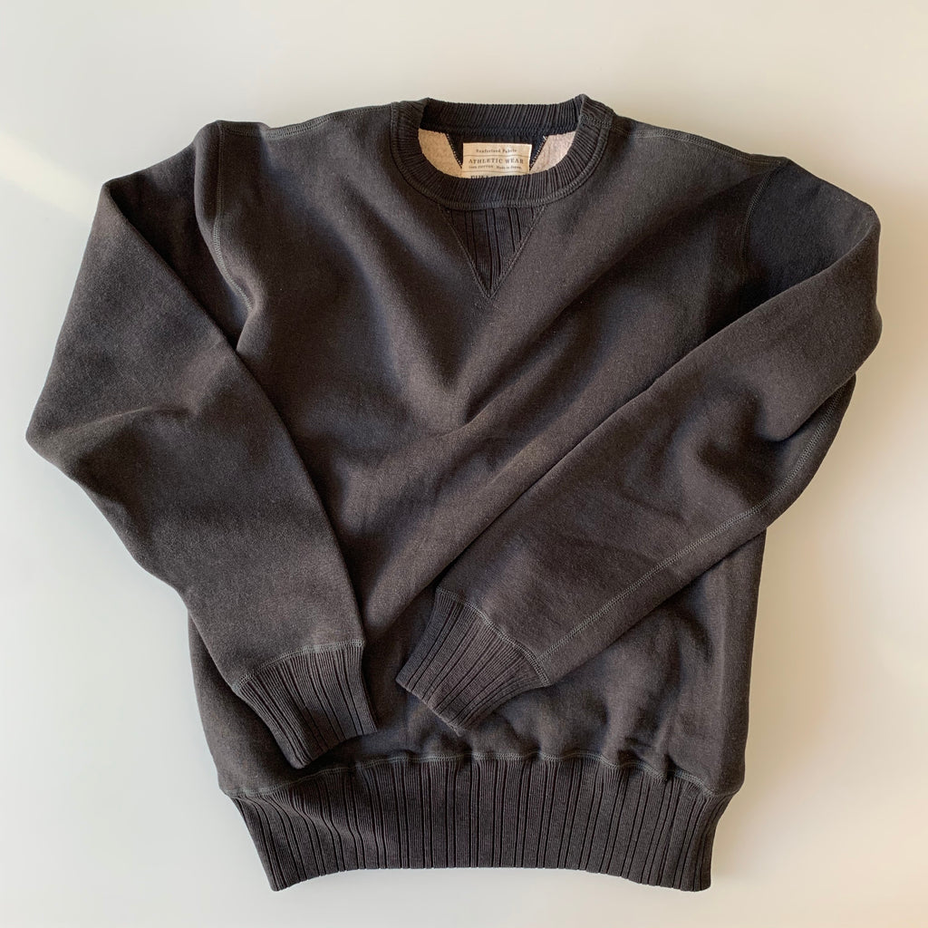 Double-V Set-In Sleeve Tsuriami Loopwheel Mother Cotton Sweat Shirt in Ink Black - Tempo