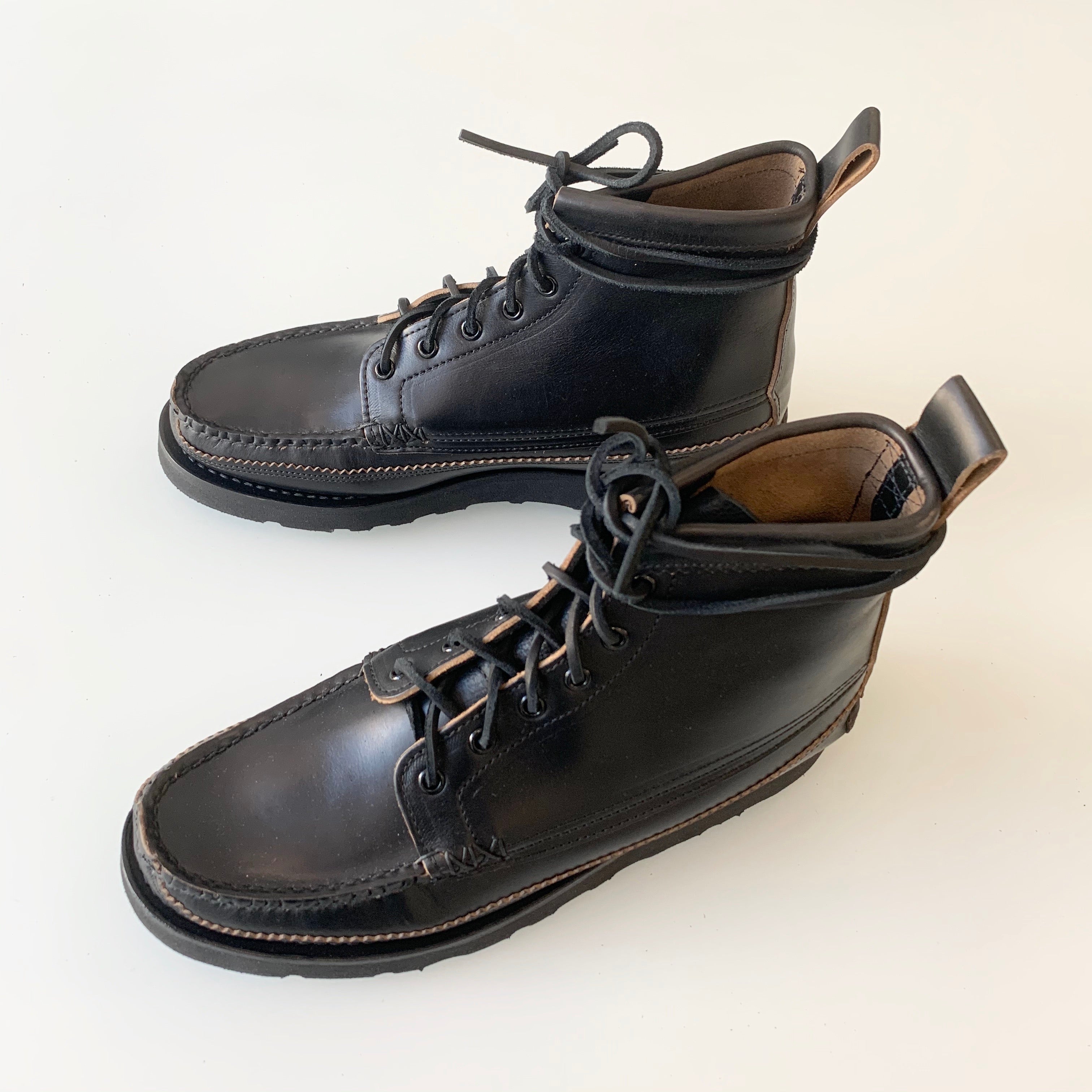 Maine Guide 6 Eye DB Boots in G Black - Tempo