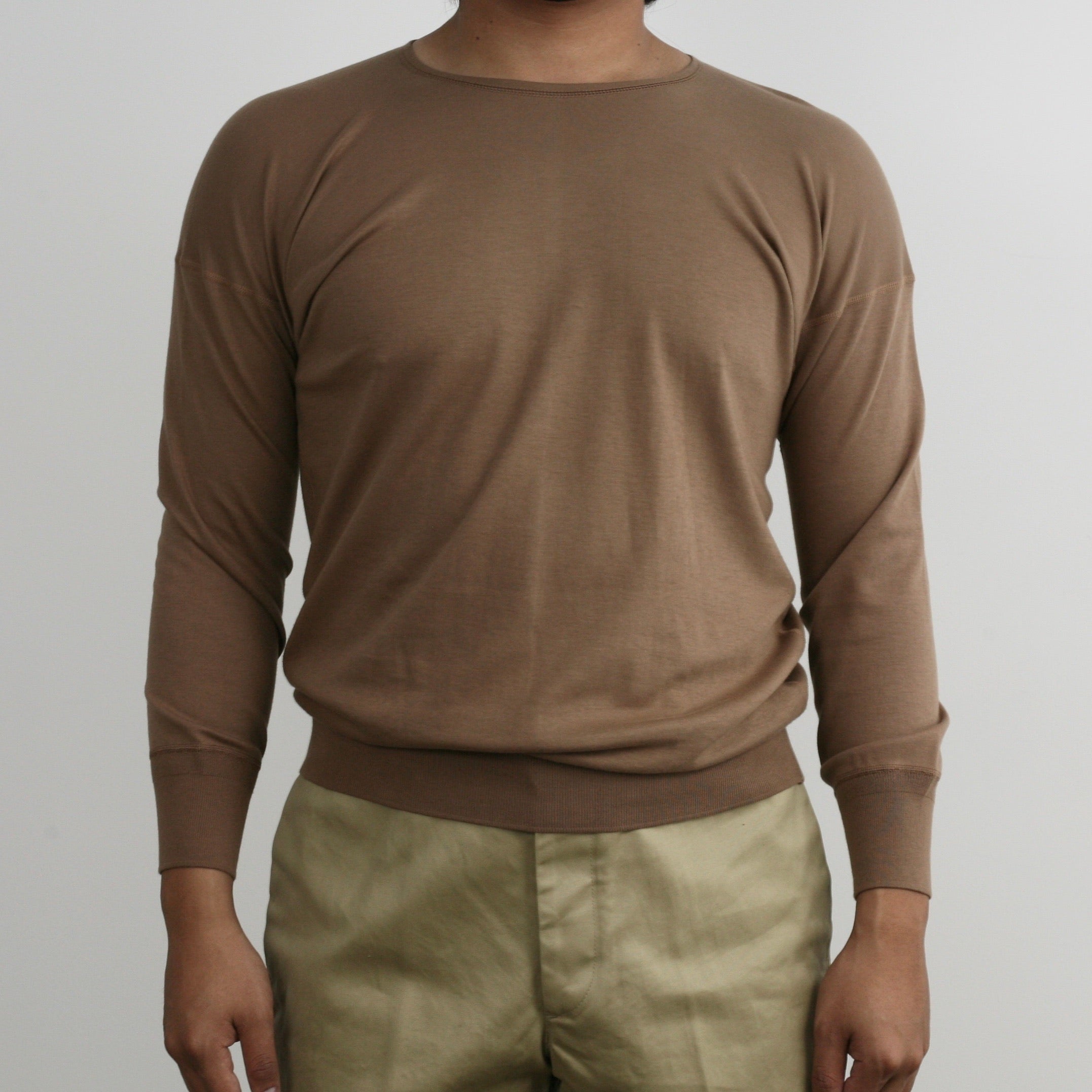 US004 Crew Neck Long Sleeve in Rustic Brown - Tempo
