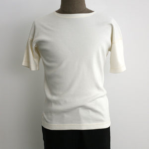 US007 Crew Neck Short Sleeve in Off White