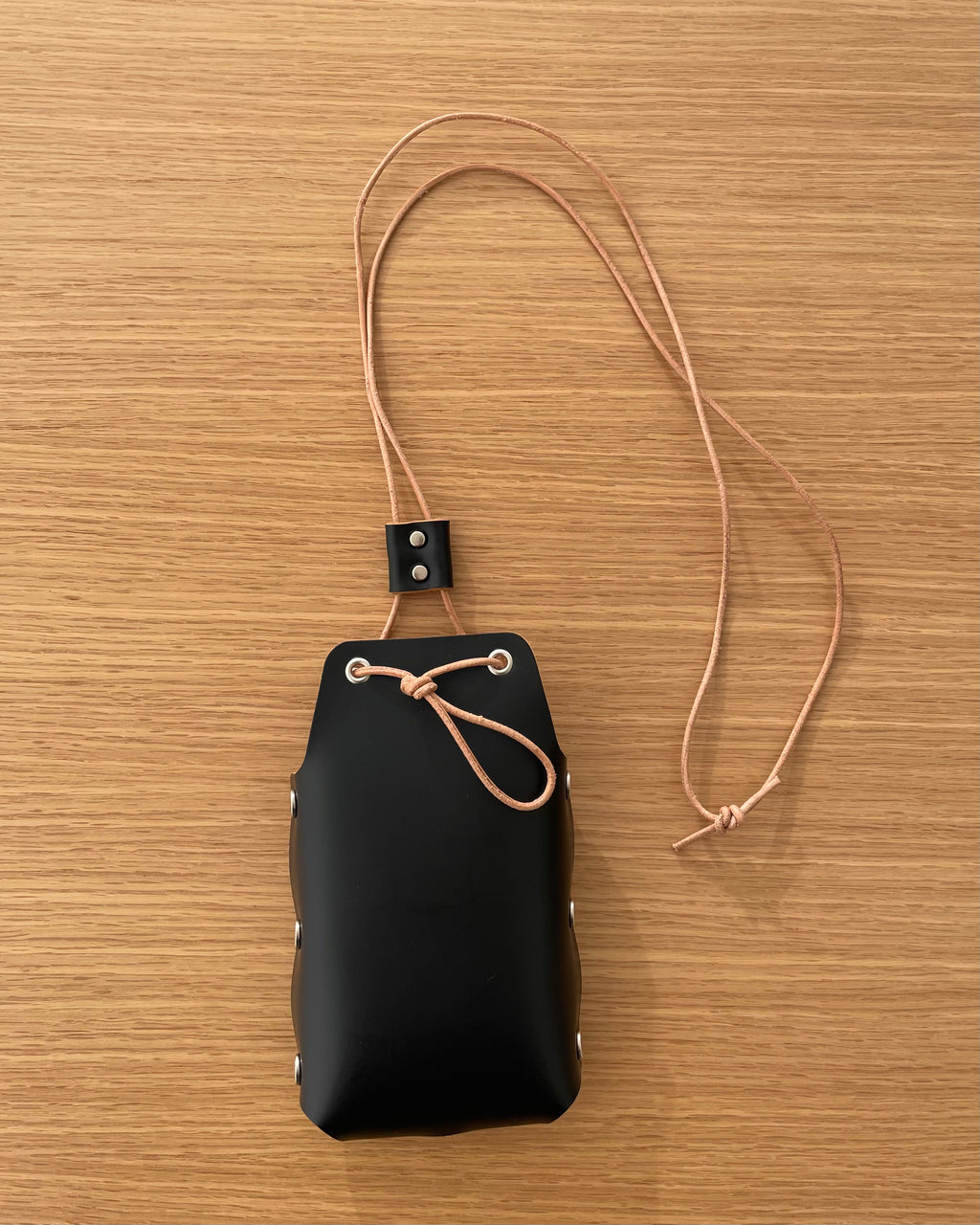 Assemble Neck Pouch M in Black - Tempo