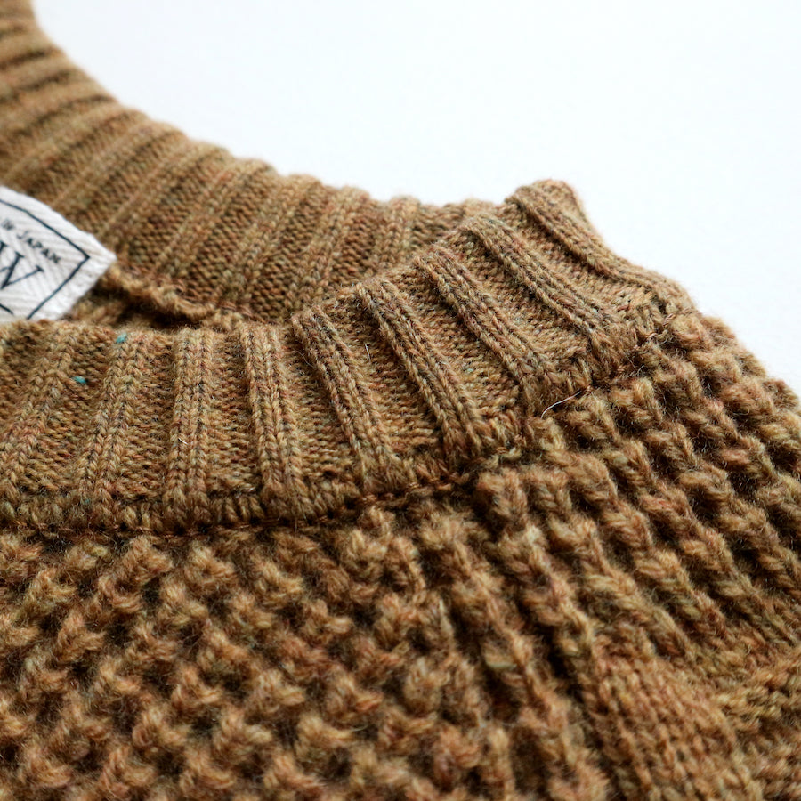 Merino Super Lamb Big Waffle Command Sweater in Golden Brown - Tempo