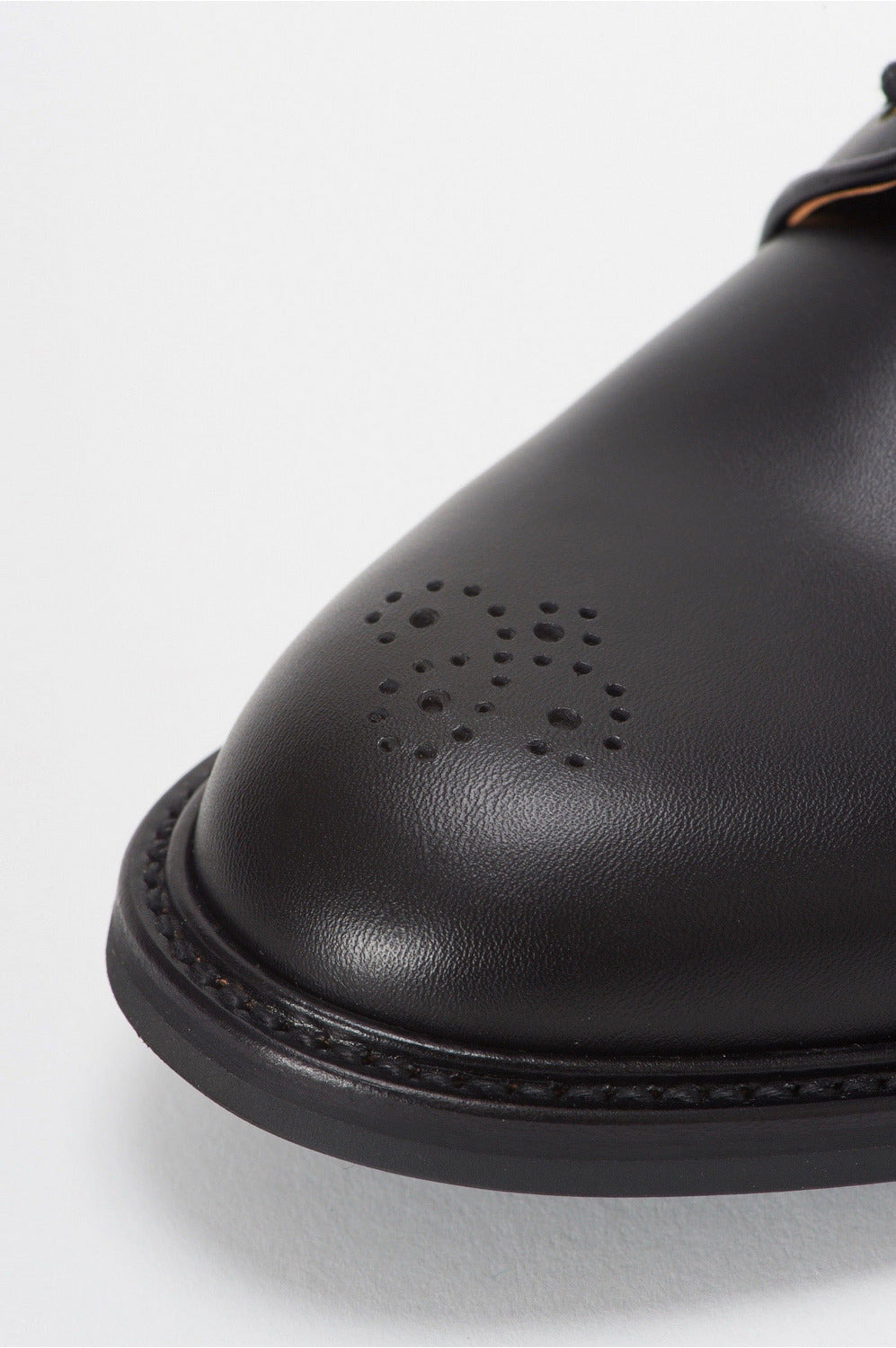 Old End Ridgeway in Black - Tempo