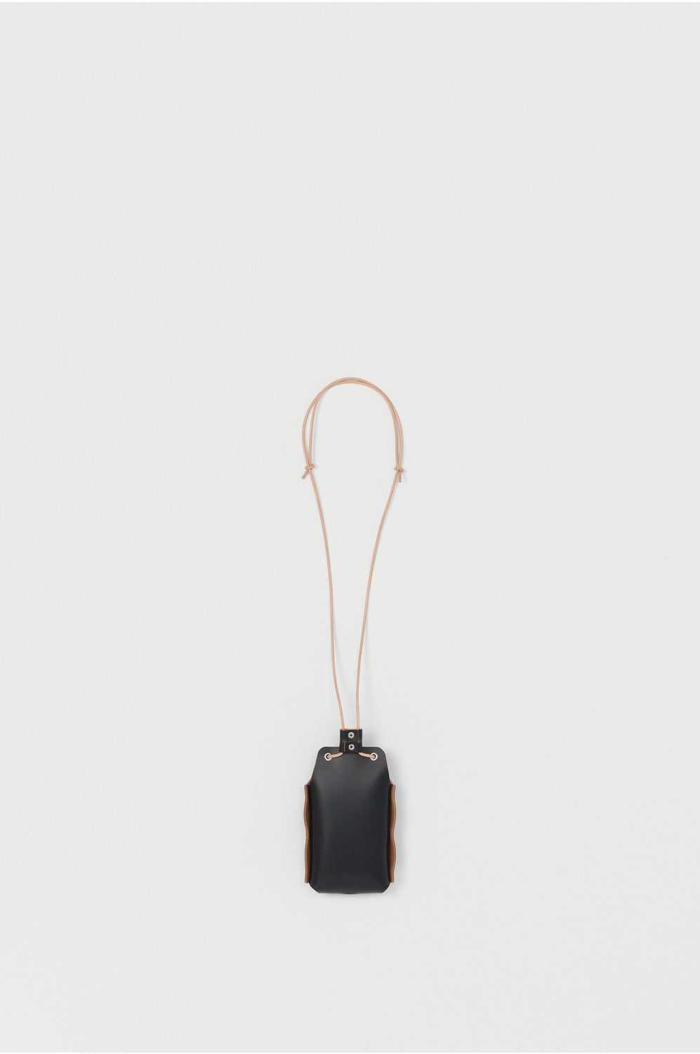 Assemble Neck Pouch M in Black - Tempo
