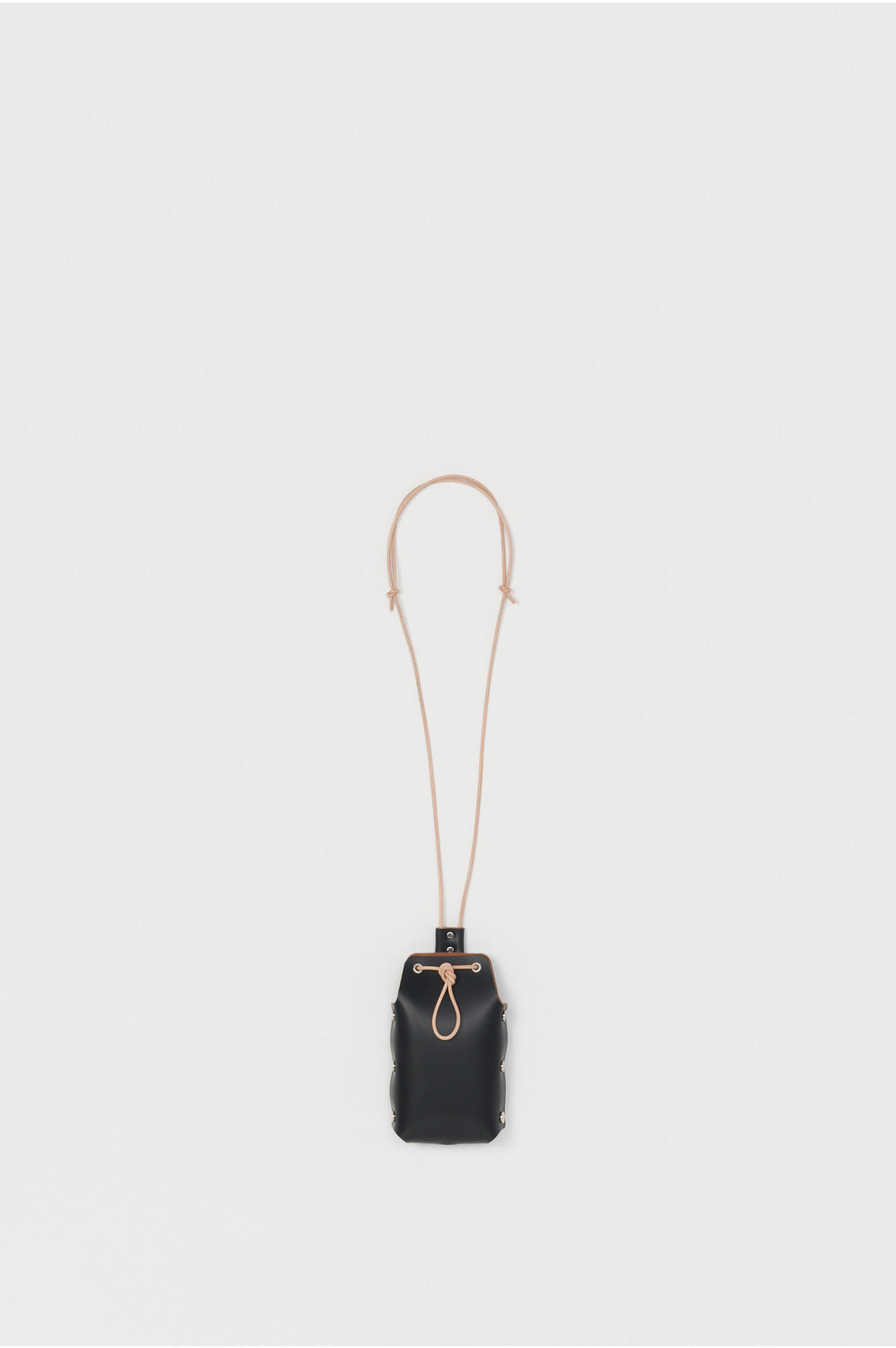 Assemble Neck Pouch M in Black - Tempo